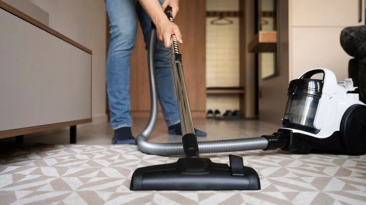 7 Peralatan Kebersihan Modern yang Membuat Pekerjaan Rumah Lebih Praktis