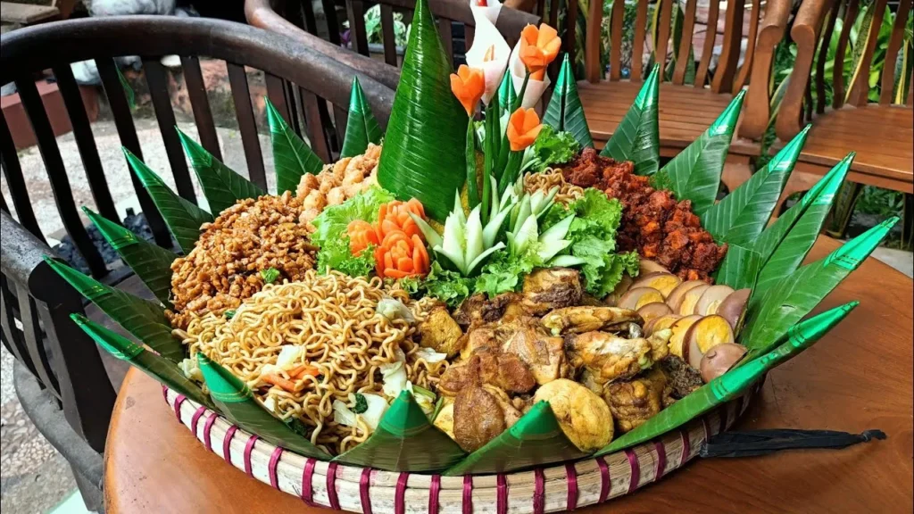Mengenal Filosofi Nasi Kuning Tumpeng