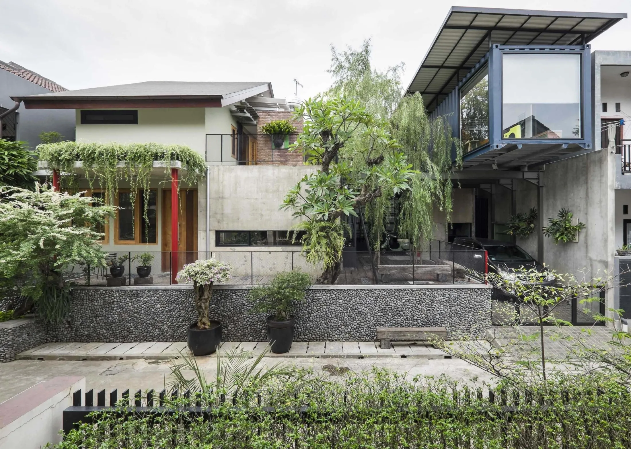 Desain Rumah Industrial dengan Tampilan Modern dan Unik